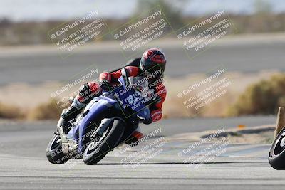 media/Nov-16-2025-Race Pace (Sun) [[8c5fa54630]]/Non Verified Riders (1st 20 Minutes)/1-Turn 14 (10am)/